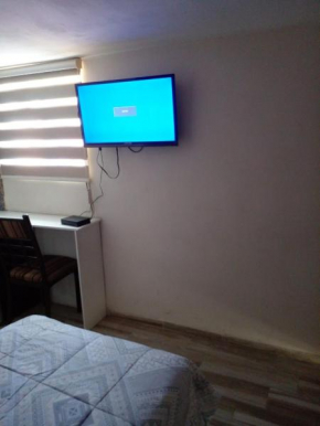 HABITACIÓN EN ZONA RESIDENCIAL CERCA DE FASHION MALL